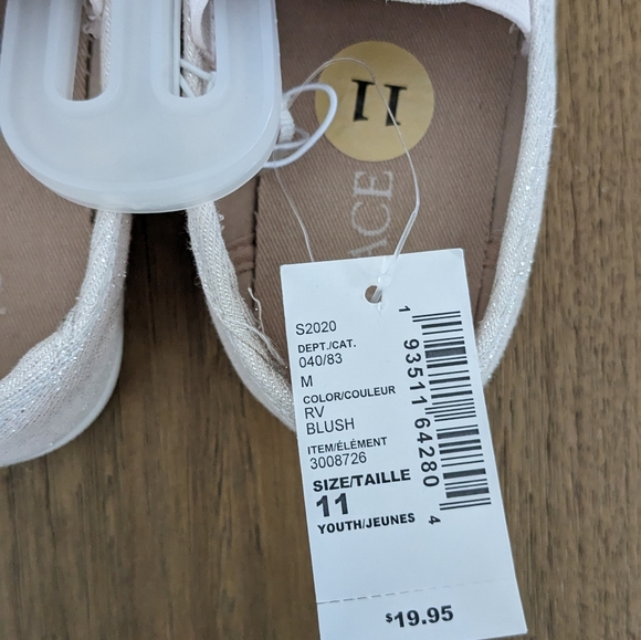 Toddler Girls Slip-on Canvas Shoes Size 11 - Picture 5 of 5